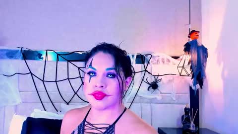 Kim cossey online show from 10.15.25