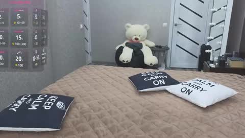 KIm online show from 01.31.25