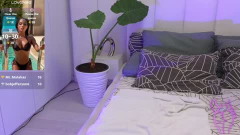 Kim online show from 12.10.24