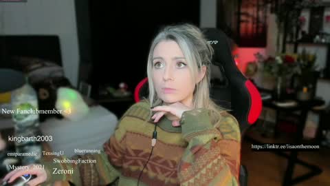 Snapshot of kimilee22 chatting on 03.09.25 Wolfs Girl online show from 03.09.25