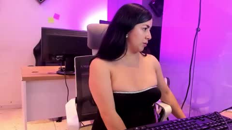 Camila online show from 10.21.25