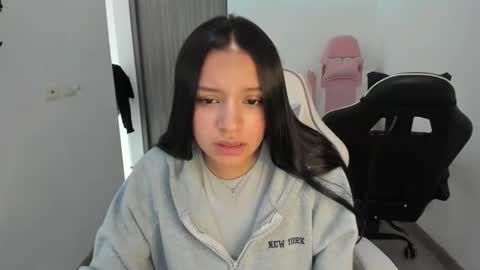 Snapshot of kimmi_foxy chatting on 10.15.25 kimmi online show from 10.15.25