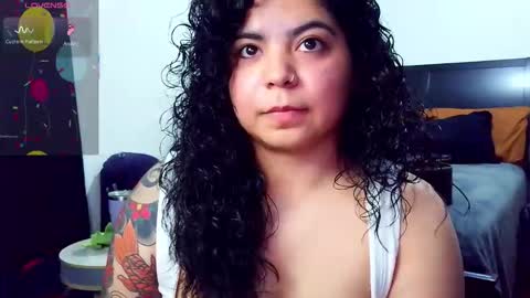 Kimmi online show from 11.21.25