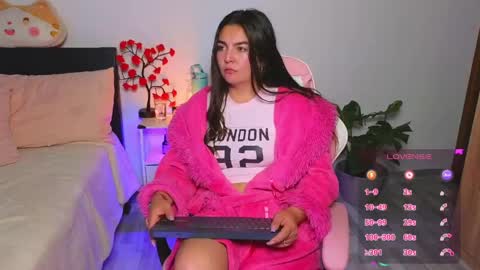 Snapshot of kimmie_dollxo chatting on 05.02.26 kimmie_dollxo online show from 05.02.26