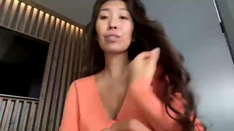 Snapshot of kimmy_sunn chatting on 01.06.25 Kimmy online show from 01.06.25