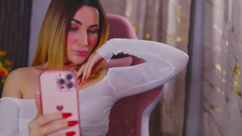 Snapshot of kimskye chatting on 02.17.25 KimSkye online show from 02.17.25