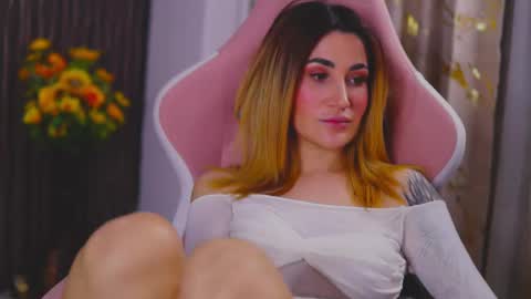 Snapshot of kimskye chatting on 02.18.25 KimSkye online show from 02.18.25