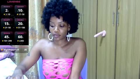 Snapshot of kimsmile_001 chatting on 12.07.24 Kim online show from 12.07.24