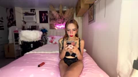 Snapshot of kimzy_evanz_xxx chatting on 02.26.26 Eviana online show from 02.26.26
