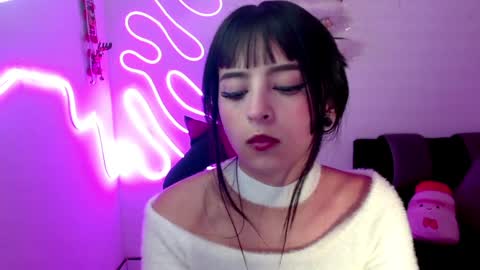 Snapshot of kind_scarlett chatting on 01.10.25 Kind Scarlett online show from 01.10.25