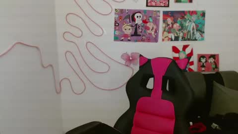 Snapshot of kind_scarlett chatting on 03.09.25 Kind Scarlett online show from 03.09.25