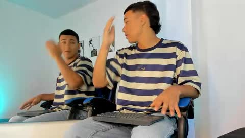 Snapshot of king_ares1 chatting on 04.20.26 king_ares1 online show from 04.20.26