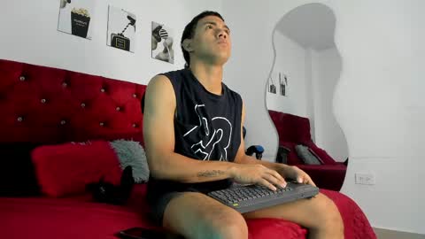 Snapshot of king_ares1 chatting on 05.08.26 king_ares1 online show from 05.08.26