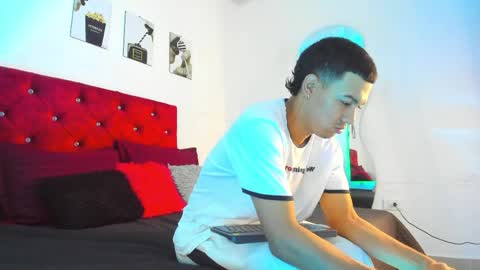 Snapshot of king_ares1 chatting on 05.26.26 king_ares1 online show from 05.26.26