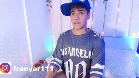 Snapshot of king_azahell chatting on 01.26.25 king help me reach 100 likes online show from 01.26.25