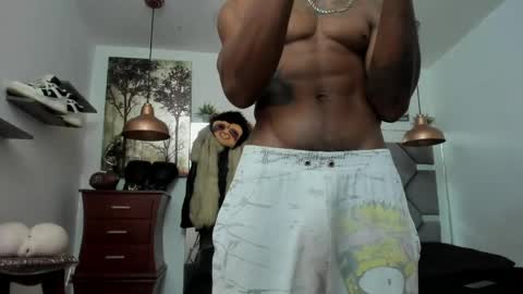 Snapshot of king_fitt_ chatting on 03.26.26 HOT MEN BLACK online show from 03.26.26