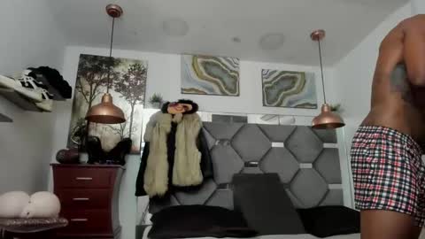 Snapshot of king_fitt_ chatting on 04.14.26 HOT MEN BLACK online show from 04.14.26
