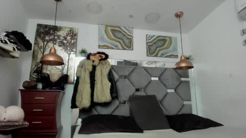 Snapshot of king_fitt_ chatting on 04.15.26 HOT MEN BLACK online show from 04.15.26