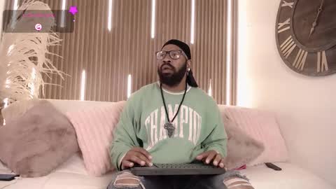 Malik  online show from 09.18.25