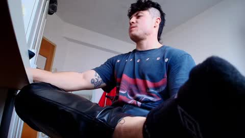 Snapshot of king_master_juan chatting on 12.17.24 The Best Master online show from 12.17.24