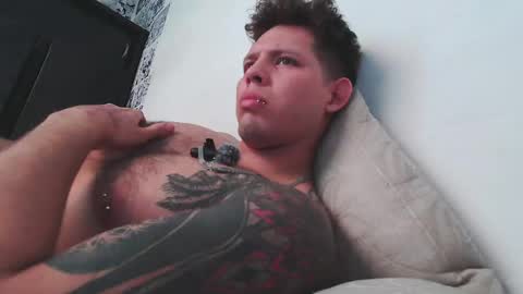 Snapshot of king_russo chatting on 01.20.25 king_russo online show from 01.20.25