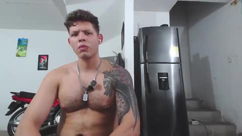 Snapshot of king_russo chatting on 01.25.25 king_russo online show from 01.25.25