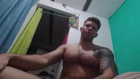 Snapshot of king_russo chatting on 10.21.25 king_russo online show from 10.21.25