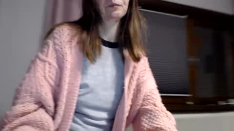 sexysexyhotwetpinkredpussy online show from 11.13.25