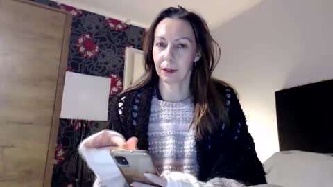 sexysexyhotwetpinkredpussy online show from 12.16.25