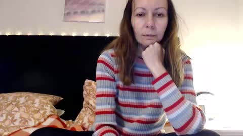 sexysexyhotwetpinkredpussy online show from 05.18.26