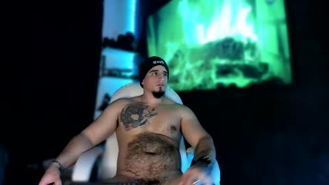 Snapshot of kingbear777 chatting on 01.27.25 King Bear online show from 01.27.25