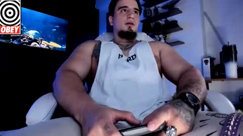 Snapshot of kingbear777 chatting on 11.17.25 King Bear online show from 11.17.25