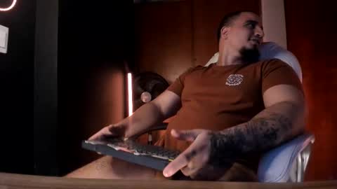 Snapshot of kingbear777 chatting on 02.19.26 King Bear online show from 02.19.26