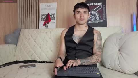 Snapshot of kingbrakly chatting on 10.24.25 Dani online show from 10.24.25