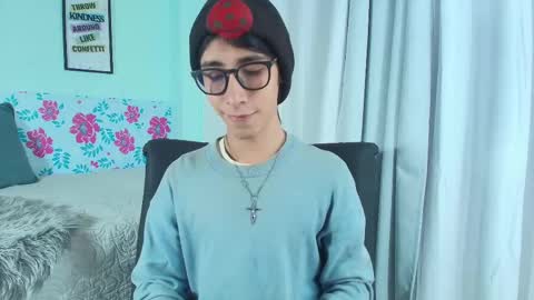 Snapshot of kingdanny_8 chatting on 10.17.25 kingdanny_8 online show from 10.17.25