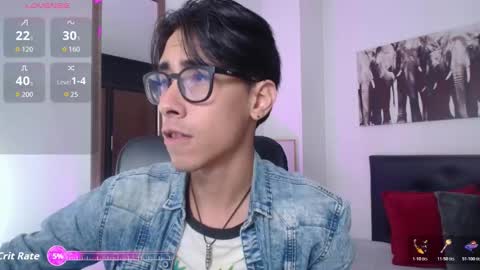 Snapshot of kingdanny_8 chatting on 11.18.25 kingdanny_8 online show from 11.18.25