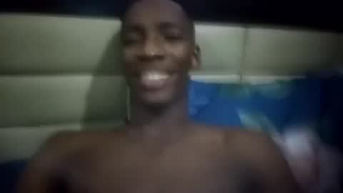 Snapshot of kingemizzy chatting on 07.17.26 kingemizzy online show from 07.17.26