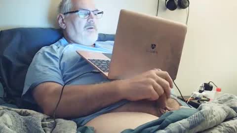 kingtongue10 online show from 10.04.25