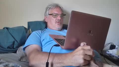 kingtongue10 online show from 05.18.26