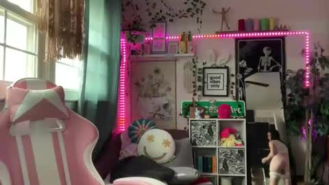 Snapshot of kinkilexixxx chatting on 02.27.25 Lexi Onlyfans online show from 02.27.25