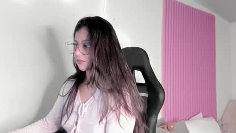 kinky yeyns online show from 01.07.26