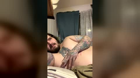 Snapshot of kinkybiguy14 chatting on 01.16.26 Kinky Cassie online show from 01.16.26