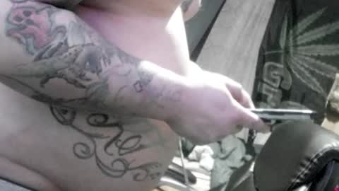 Snapshot of kinkybiguy14 chatting on 01.16.26 Kinky Cassie online show from 01.16.26