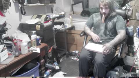 Snapshot of kinkybiguy14 chatting on 02.14.26 Kinky Cassie online show from 02.14.26