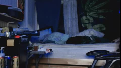 Snapshot of kinkybiguy14 chatting on 02.21.26 Kinky Cassie online show from 02.21.26