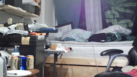 Snapshot of kinkybiguy14 chatting on 02.22.26 Kinky Cassie online show from 02.22.26