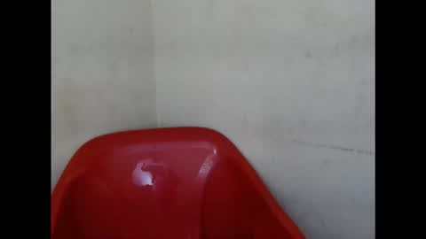 Snapshot of kinkyjuicexx chatting on 10.01.25 kinkyjuicexx online show from 10.01.25