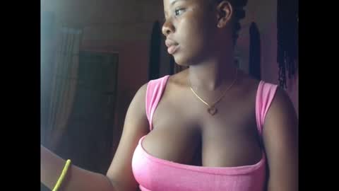 Snapshot of kinkyjuicexx chatting on 10.09.25 kinkyjuicexx online show from 10.09.25