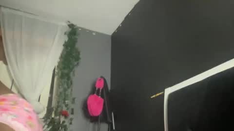 Bunniii online show from 12.21.24