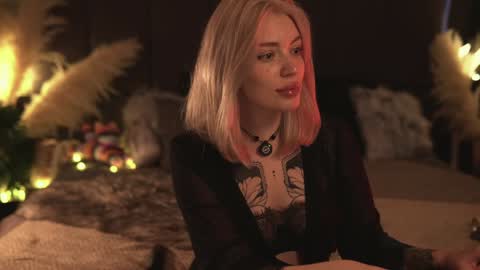 kinkylina_ online show from 01.17.25